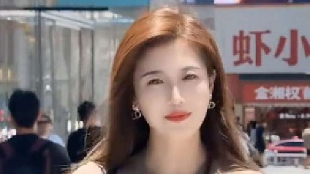 因为长情是古董，所以假货特别多。