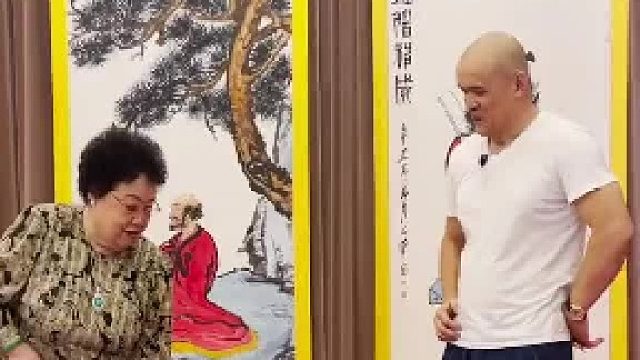 国画如何画雪？迟重瑞妻子陈丽华展示甩雪绝活