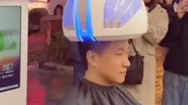 理发又要失业了