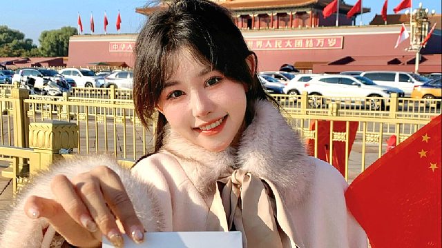 用拍立得定格京城之旅，翻阅间满是甜蜜回忆