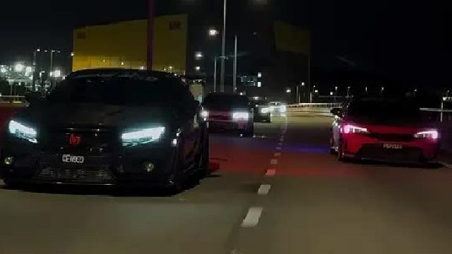 遇到蓝灯Civic不要慌，把这首洗脑歌开大声