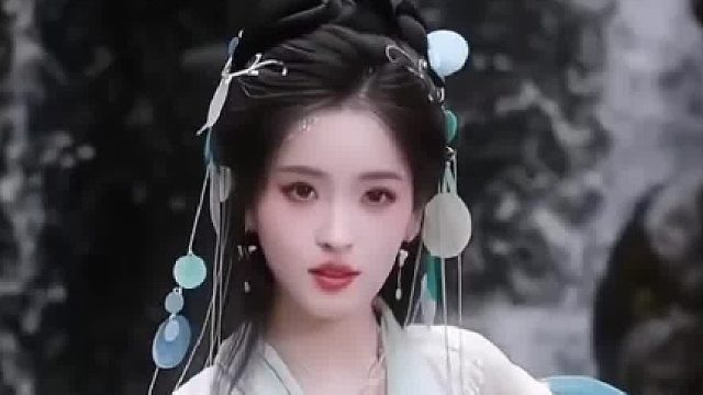 白天各有各的光鲜，晚上各有各的孤独。