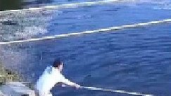 孫子不一定孝順但竹竿是真想孝順啊只能說(shuō)善有善報(bào)因果有輪回