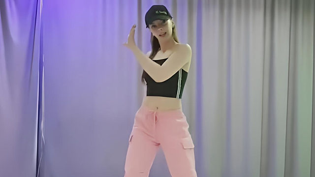 俄罗斯姑娘才艺表演24.04.25_烤肉(维多利亚)00