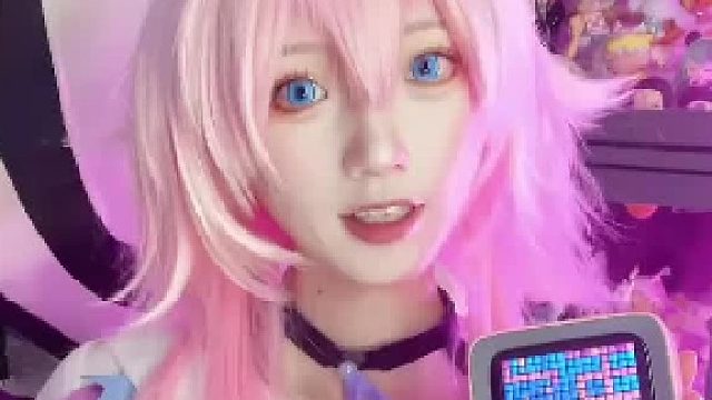 不要抓着枯叶而泣 你要等待初春的芽