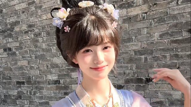 温婉娴静的古典佳人