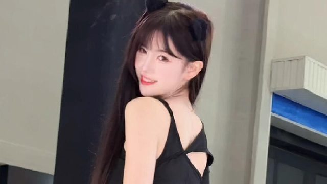 今天的小姐姐，好酷辣