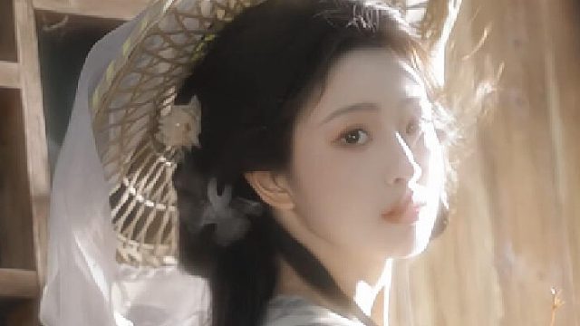 画舫听夜雨，我和你初遇