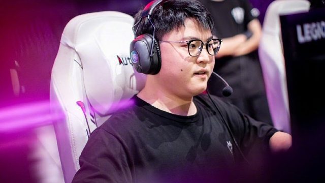 【Uzi】UP收到消息，说乌兹和IG签了，组全神班！｛不保真，EDG复出就是他给我的消息｝