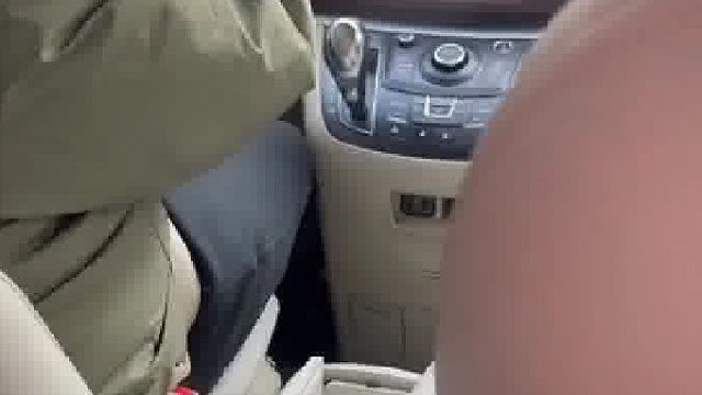 师傅 我能在你车里抽根烟吗