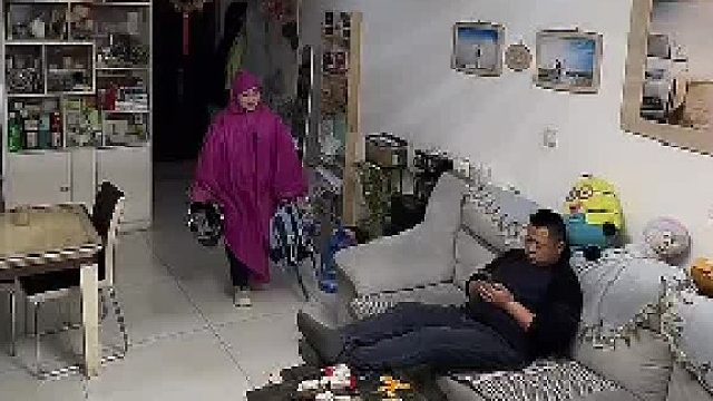 我看他是要疯～