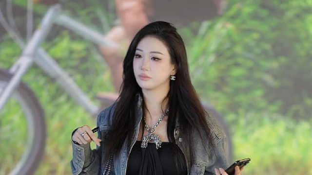 我常觉人生的羽翼尚未丰满