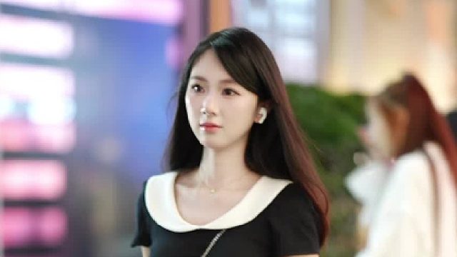 废墟里的光是自己