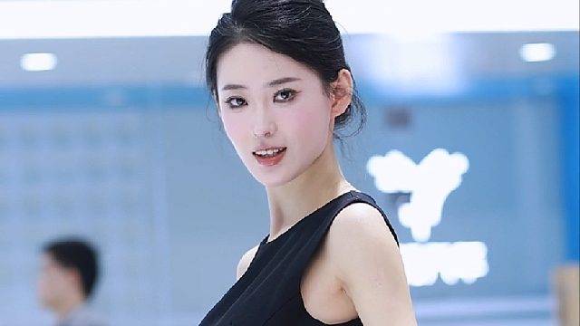 高挑佳人，貌美如花