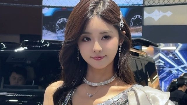 网红界的靓车模特，知晓否？