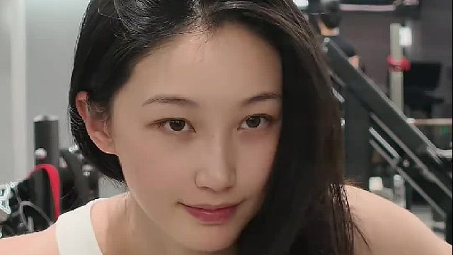 双开门女人也很帅