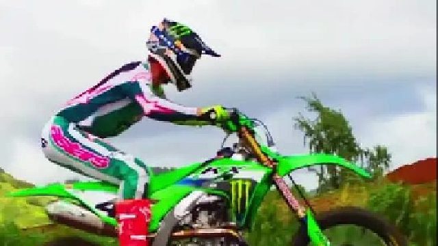 油门拧到底，车技傲长空，引擎咆哮卷狂风