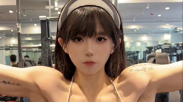 傻瓜 想吃什么就把代付发给我 多饿你一会