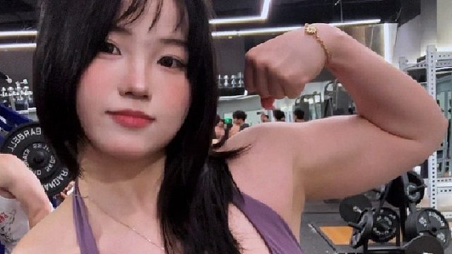 一颗向上的心脏 不应该有一个下坠的躯体