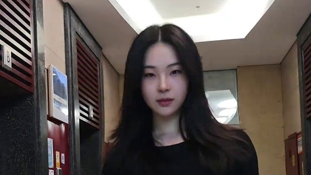 压力给到摄影师