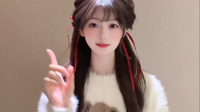 乖乖穿上了裙子变成了乘乘