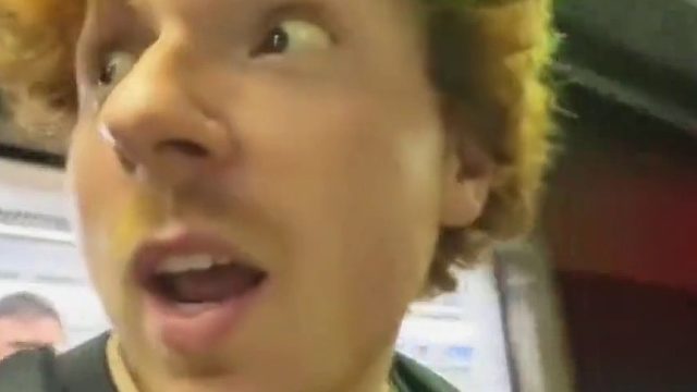 老外看见中国地铁后表示美国地铁简直又脏又乱