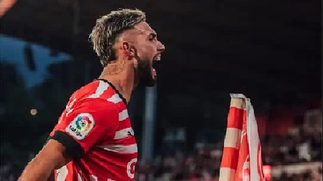 今天的米利唐就是瓦伦丁·卡斯特拉诺斯的背景板