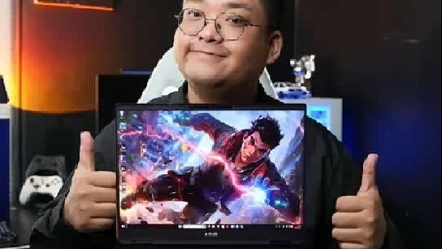 开箱这款性能比肩旗舰的游戏本！