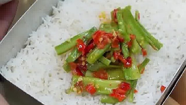 湖南人把辣椒当成了一种性格，是一日三餐的耳濡目染