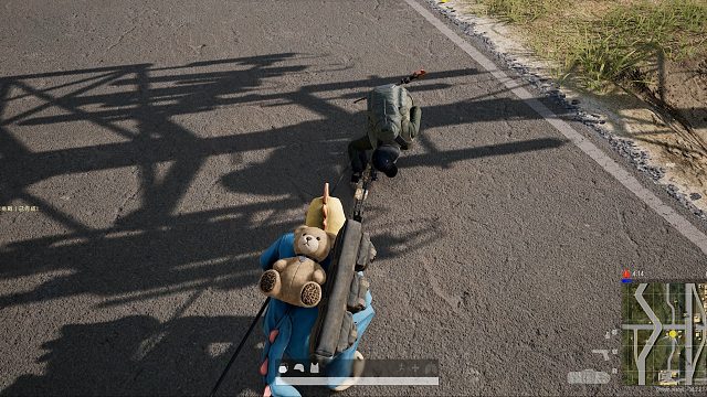 谁遛狗带这么长的绳啊