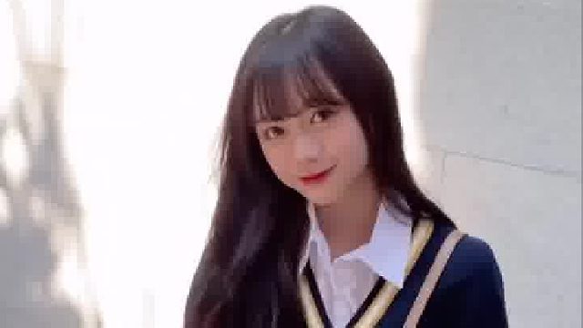 我时常因为有你而感到幸福