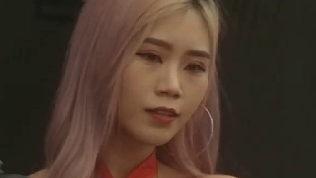 侧面的她 你们爱看吗