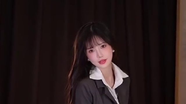 气质出众的小姐姐谁不爱呢