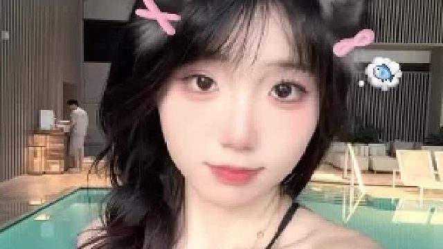 扑通！你的清凉女友已上线