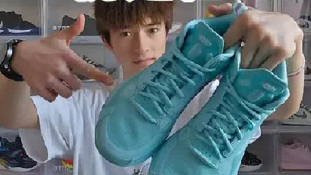 十年磨一剑！即使是放到今天我觉得依旧很能打，我心目中的李宁最强！