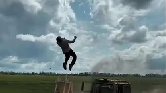 今日安全 红牛极限运动  失误瞬间