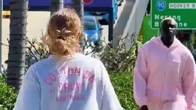 光明正大的揩油