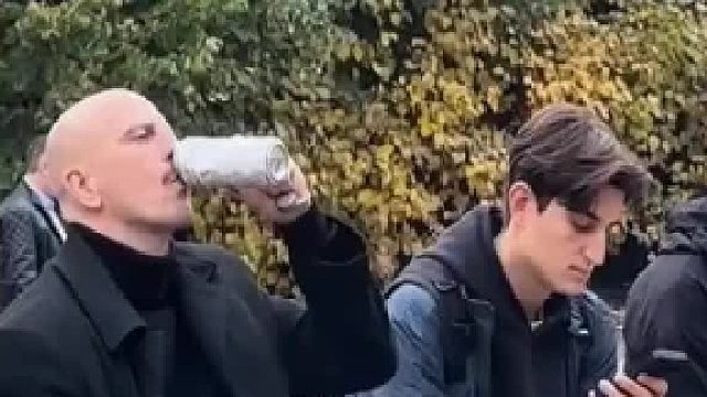 街头整蛊 隔空取物