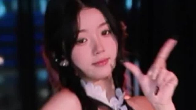 【盛世-草莓西八酱】你敢直视我的眼睛吗