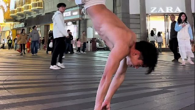 冰冷刺骨！唯有热爱可以多一丝温暖！