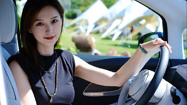 26款岚图梦想家可以说面面俱到了