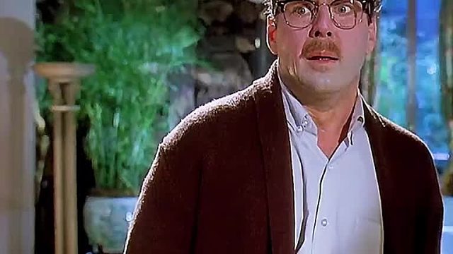 女人只是喝下一瓶神秘药水结果身体却发生可怕的变化