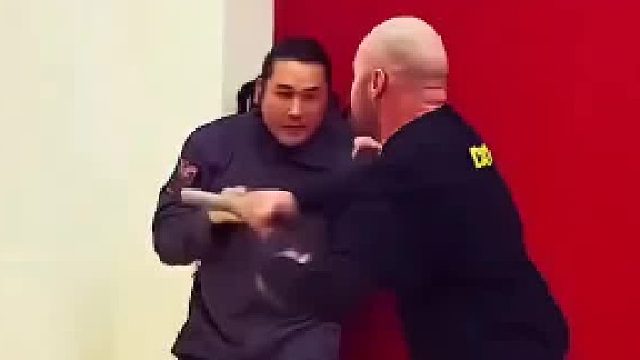 日本零距离格斗大师连续两次翻车，你不笑算我输！