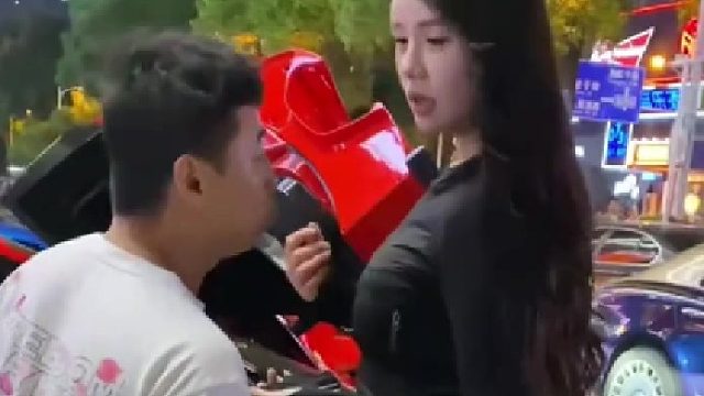 这车，一坐上车就像坐在地上，我一点都不喜欢