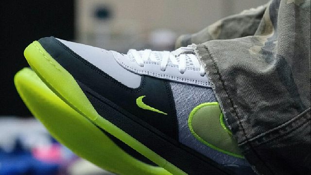 两侧终于不夹了️NEON上脚效果如何️