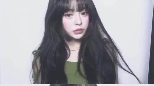 街头偶遇的复古女孩