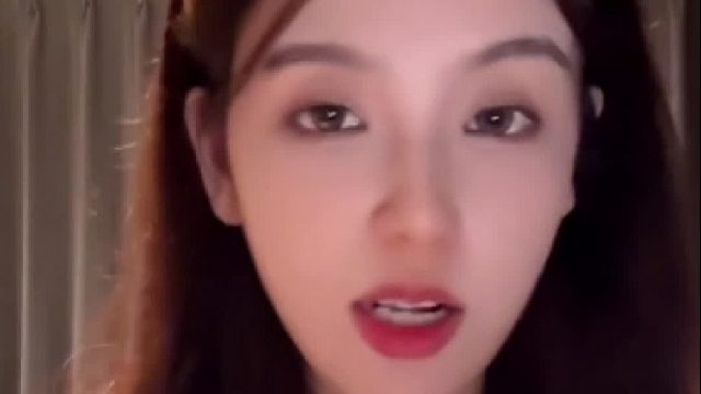 rita睡衣套装上演虎狼之词！只想问扯头发什么意思