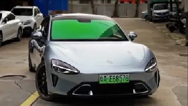 雅灰su7太低调？第一视角体验小米su7雅灰改色