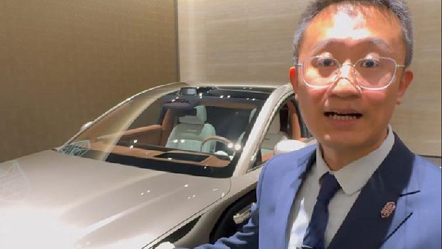 400万在鸿蒙智行能买什么车…