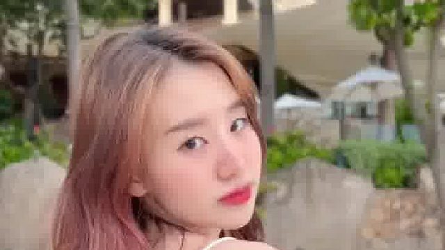 做你自己，因为别人都有人做了。